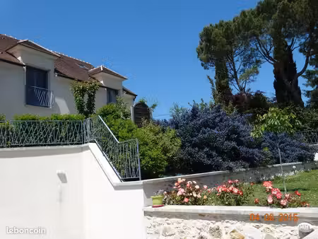 maison indépendante. 79 m² jardin 3 pl. parking