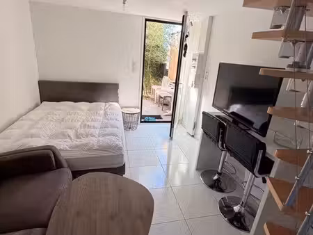 studio indépendant 24m2 près gare de vannes disponible de suite