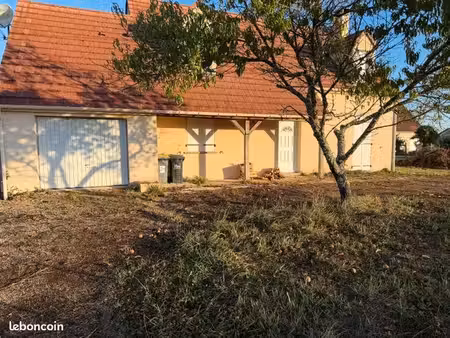 maison individuelle 108 m²  4 chambres et jardin - chambon la forêt