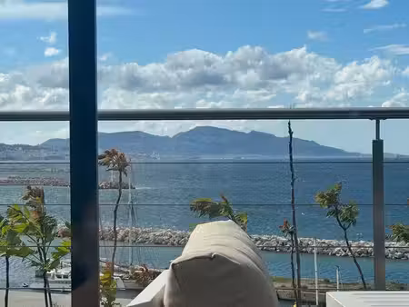 magnifique duplex 90 m² front de mer avec terrasse de 30 m² vue panoramique