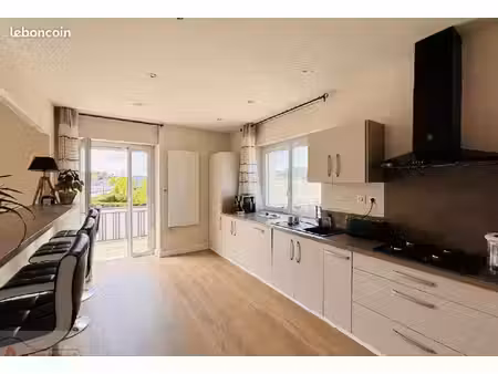 grand t4 92 m² - balcon + parking
