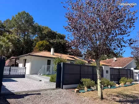 maison meublée  trois chambres