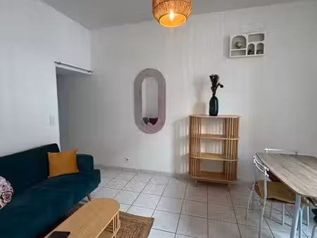 appartement 33m2 à louer / concarneau centre-ville