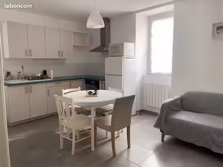 location t2 meublé  bourg st andeol