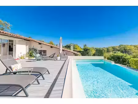 maison de luxe à vendre à yvrac