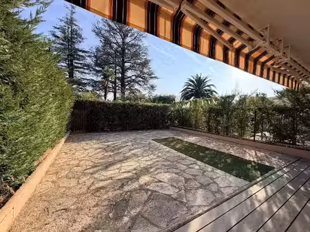 location appartement 3 pièces 82.04 m² à grasse (06130)  1 650 €
