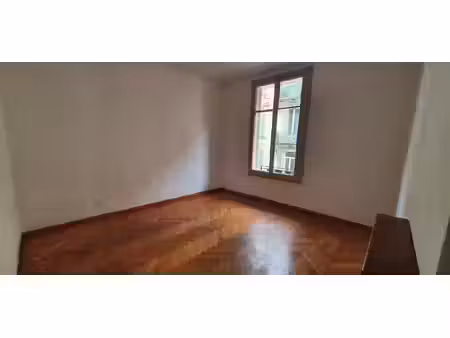 location 3 pieces centre ville