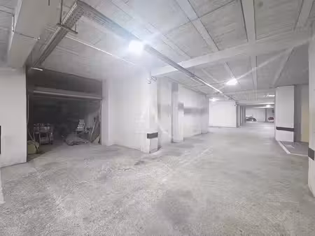 nouveaute à vendre - garage en sous-sol - antibes hyper centre