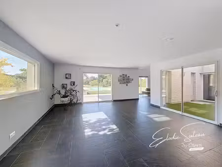 très belle maison 4min craon 206m2 4 chambres