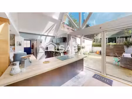 magnifique maison en plein coeur du village