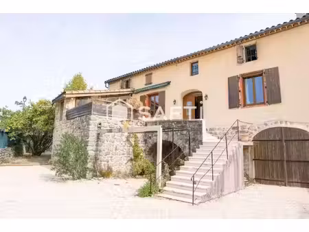 07140 : ancienne magnagnerie de 240 m² sur 690m² de terrain