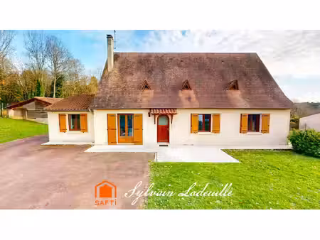 maison familiale avec piscine au cœur du périgord