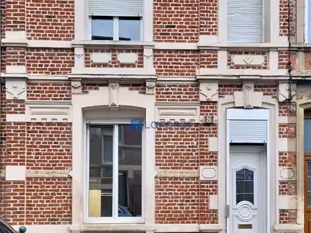 maison saint quentin 6 pièce(s) 181.27 m2