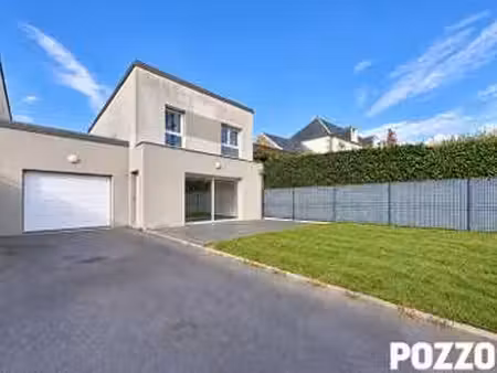 vente maison à granville (50400) : à vendre / 101m² granville