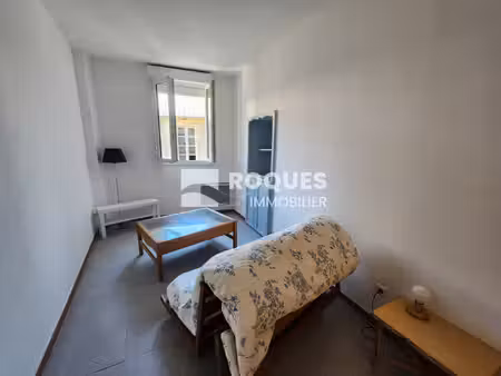 a louer meuble  lodève centre  appartement t2 en duplex  50