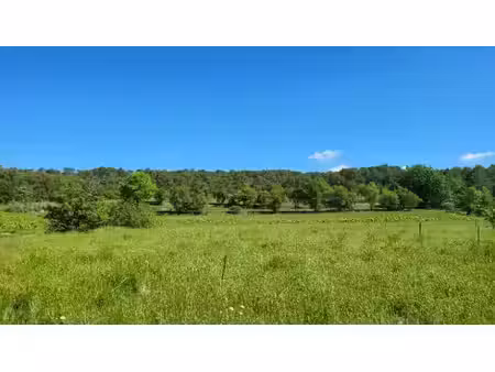 vente terrain 670 m² à carces (83570)  130 000 €