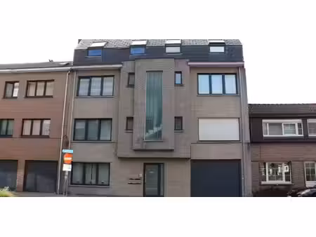 appartement à louer à niel pour € 995 avec 2 chambres à coucher