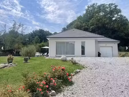 maison au calme avec piscine proche lescar/pau