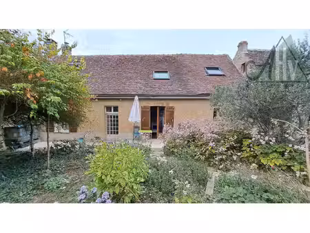 proche thorigny sur oreuse - longère de 115 m2 avec 3 chambr