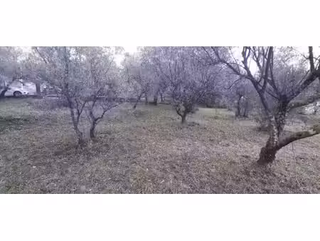 vente terrain 641 m² à draguignan (83300)  157 500 €