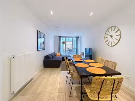 quartier européen! bel appartement meublé une chambre avec t