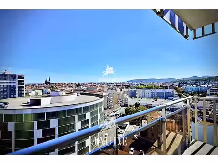 à louer t3 avec balcon et parking secteur galaxie