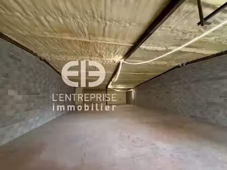 location entrepôt carros 06510 215m²