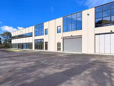 location local d’activités 3088m²