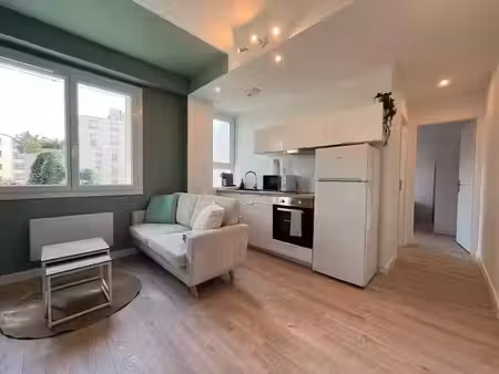 location meublée appartement 2 pièces 30 m² à grenoble (38000)  750 €