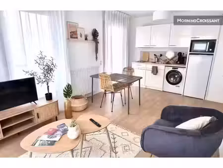 location meublée appartement 1 pièce 41 m² à le mans (72000)  890 €