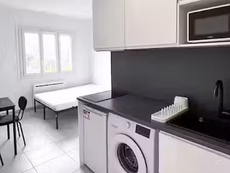 location meublée appartement 1 pièce 20 m² à venissieux (69200)  710 €