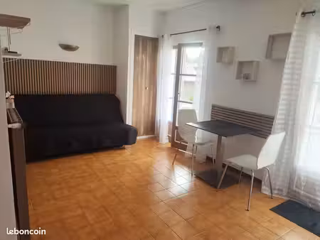 studio lumineux en location – le luc en provence