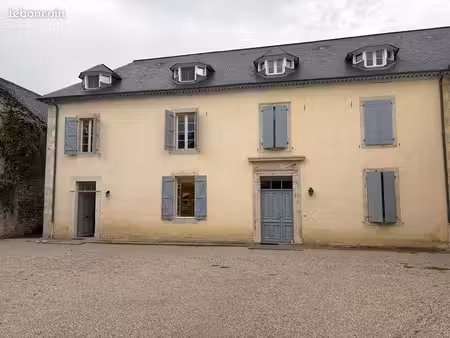 location maison mitoyenne coarraze