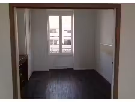 location appartement 2 pièces 46 m² à lyon 7ème (69007)  700 €