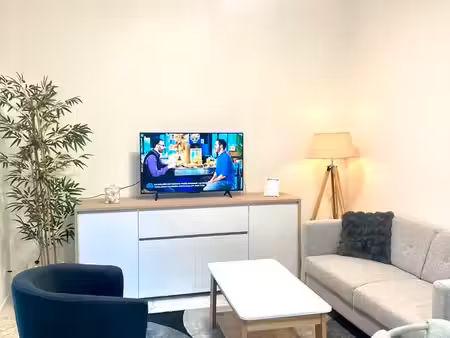 charmant meublé de 42 m² avec jardin privatif de 40 m² – septème les vallons
