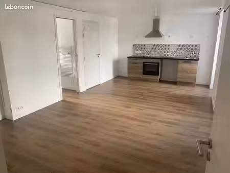 appartement rénové 3 pièces chateuneuf