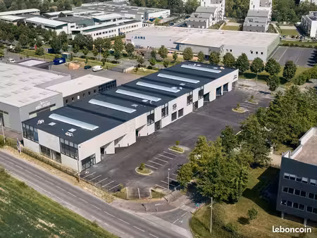 a louer entrepôt 400 m²