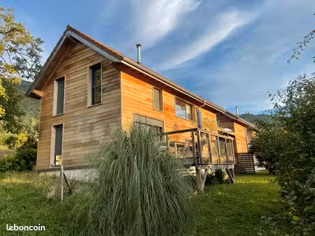 maison à louer à archamps : à saisir d’urgence