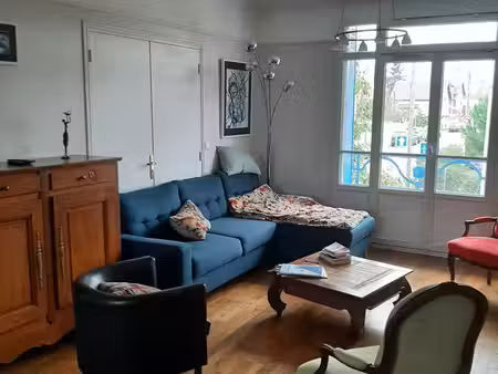 maison 4 grandes chambres et bureau