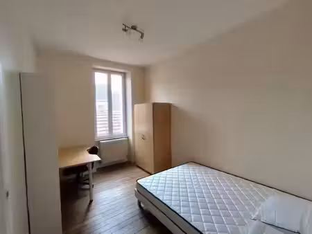 location meublée appartement 2 pièces 10.52 m² à le creusot (71200)  295 €