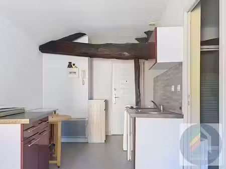 location appartement 1 pièce 23.44 m² à pouzauges (85700)  380 €
