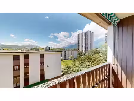 location meublée appartement 5 pièces 87 m² à grenoble (38000)  990 €
