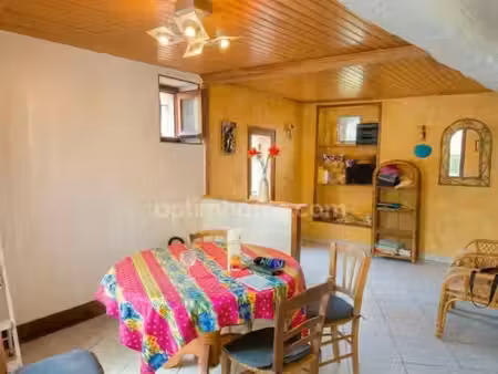 vente maison 3 pièces 90 m² à châteldon (63290)  70 000 €