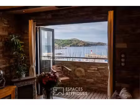 appartement de caractère avec vue panoramique sur le port et la mer