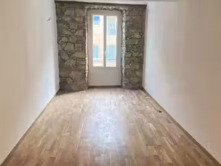 location appartement 2 pièces 52.85 m² à nice (06000)  1 340 €