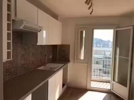 location appartement 3 pièces 62.73 m² à ollioules (83190)  920 €
