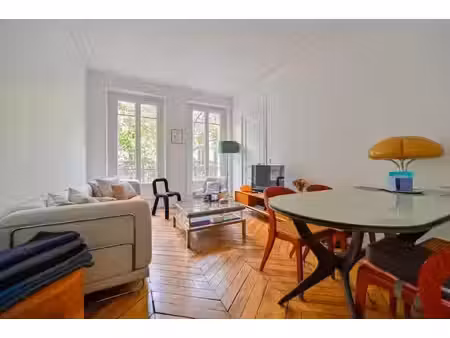 location meublée appartement 3 pièces 60 m² à paris 10ème (75010)  2 200 €