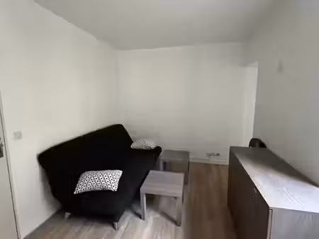 location meublée appartement 1 pièce 17.93 m² à reims (51100)  370 €