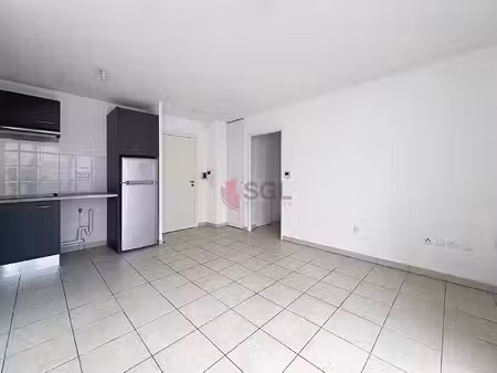 tournefeuille appartement t3 avec balcon et parkings