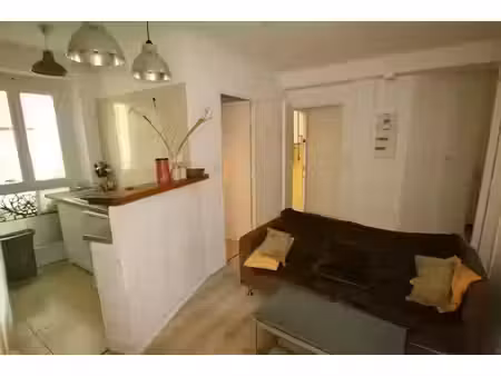 location appartement 2 pièces 34 m² à nice (06000)  650 €